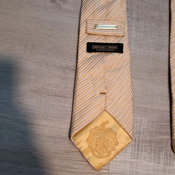 Donald J Trump Signature Collection Silk Tie Red White & Blue Lot of 2 58” & 59” - Picture 3 of 12